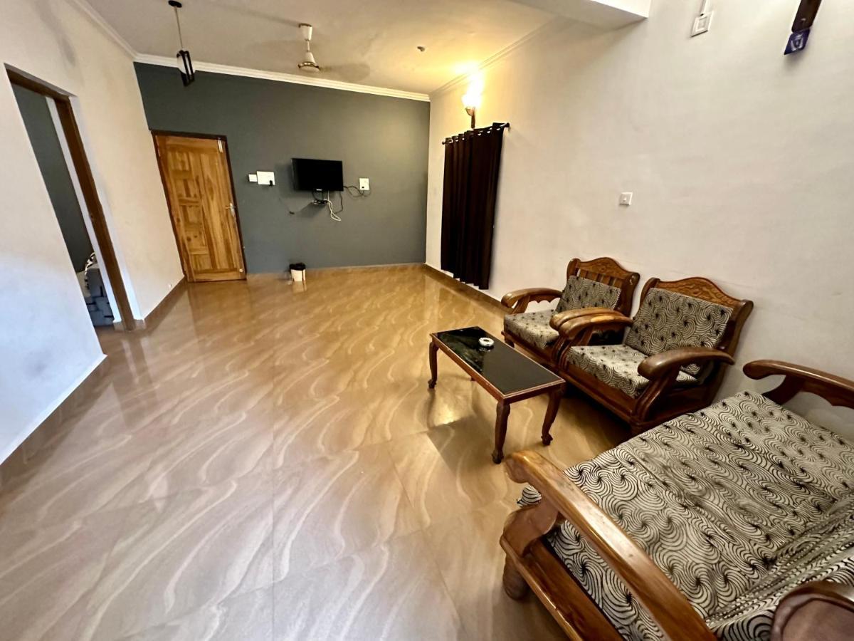 Candolim Glitter Sand Exterior foto