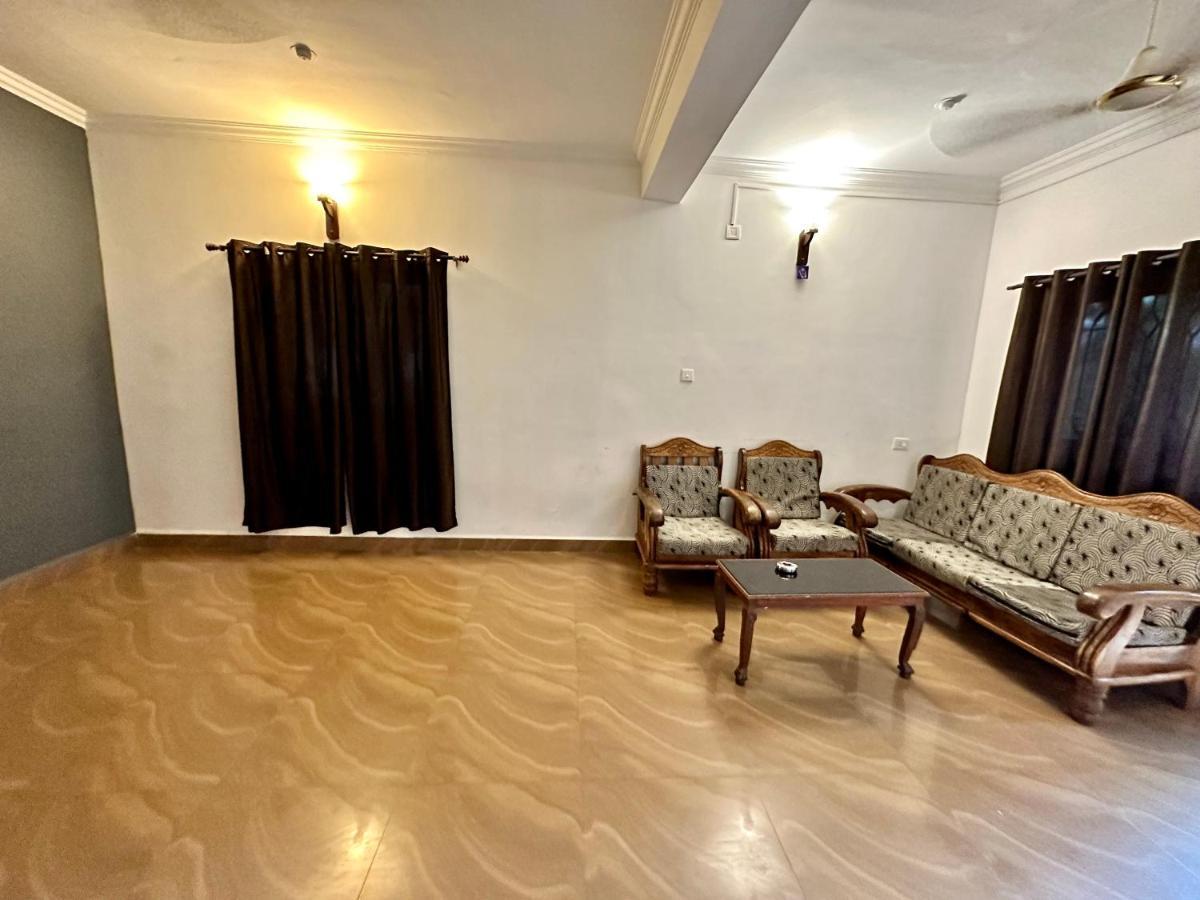 Candolim Glitter Sand Exterior foto